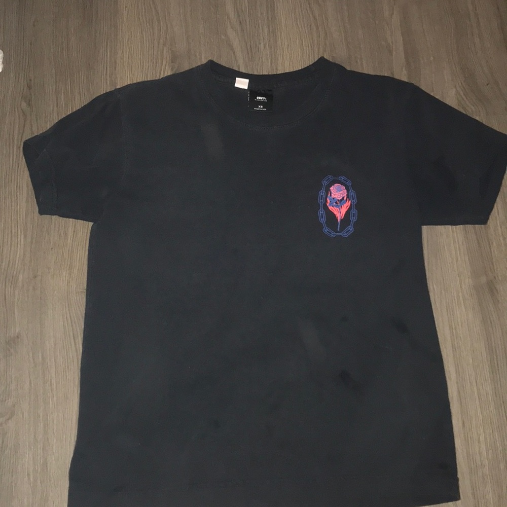obey tee shirt